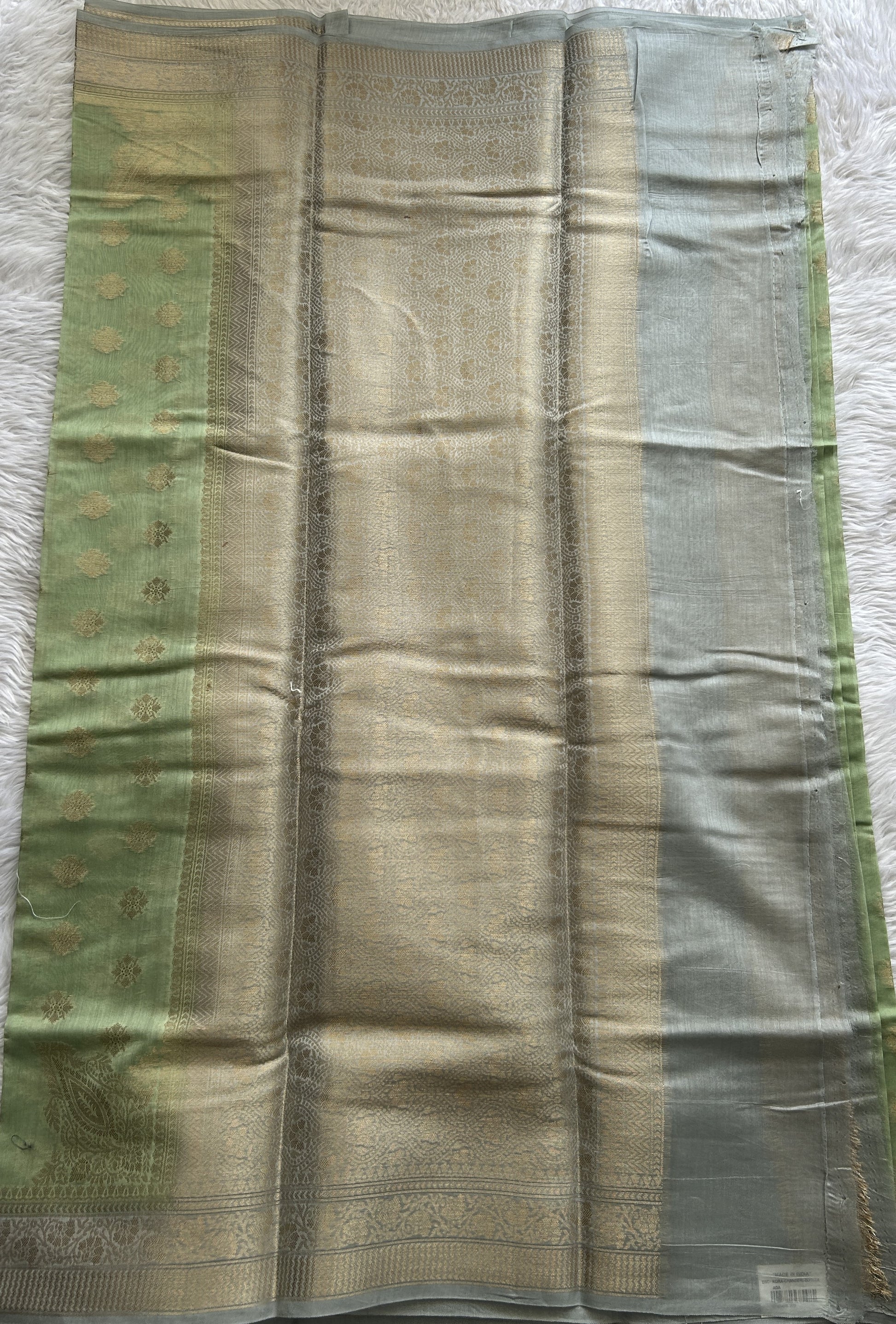 Maheshwari Chanderi Cotton Sareee Parrot Green Colored Complemented with a Zari Border. - Sampradaya Designer Studio