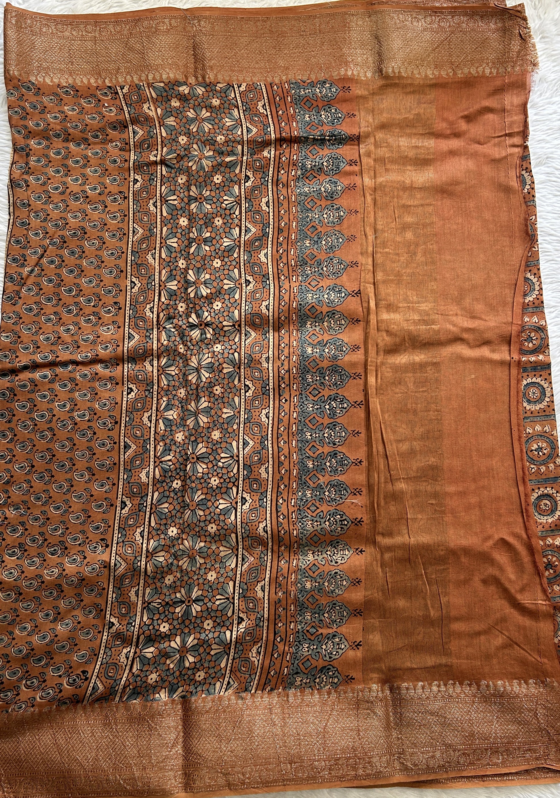 Maheshwari Chanderi Cotton Saree Chocolate Colored Complemented with a Zari Border. - Sampradaya Designer Studio