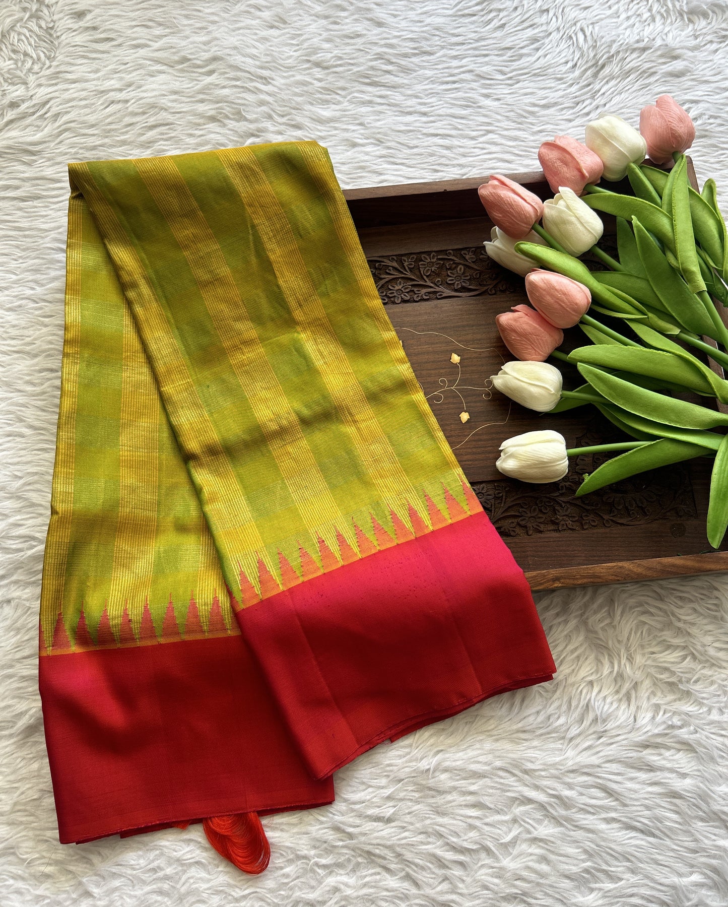 Gadwal Pattu Green Colored Dupatta With a Pink Color Zari Border. - Sampradaya Designer Studio