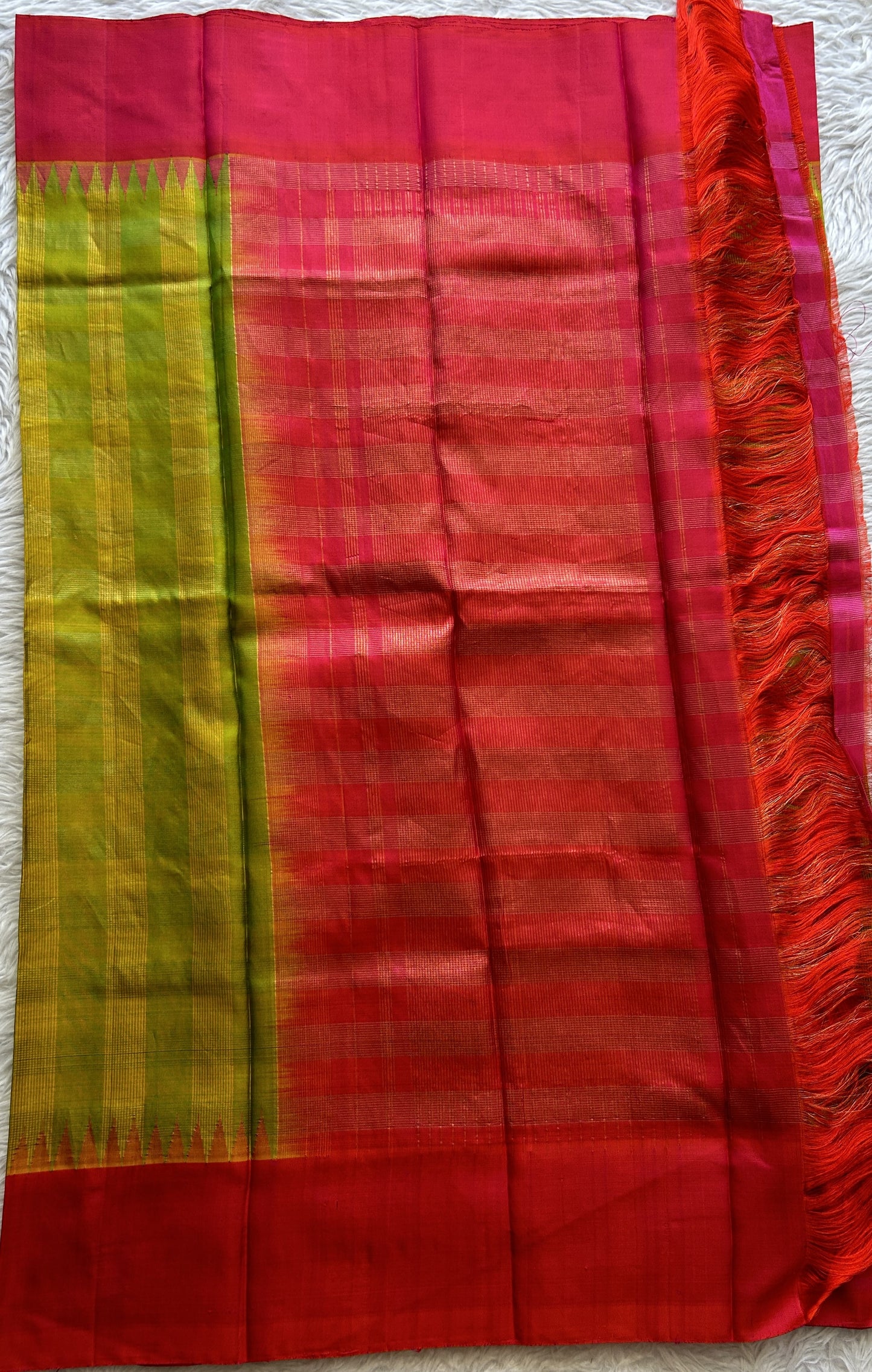 Gadwal Pattu Green Colored Dupatta With a Pink Color Zari Border. - Sampradaya Designer Studio