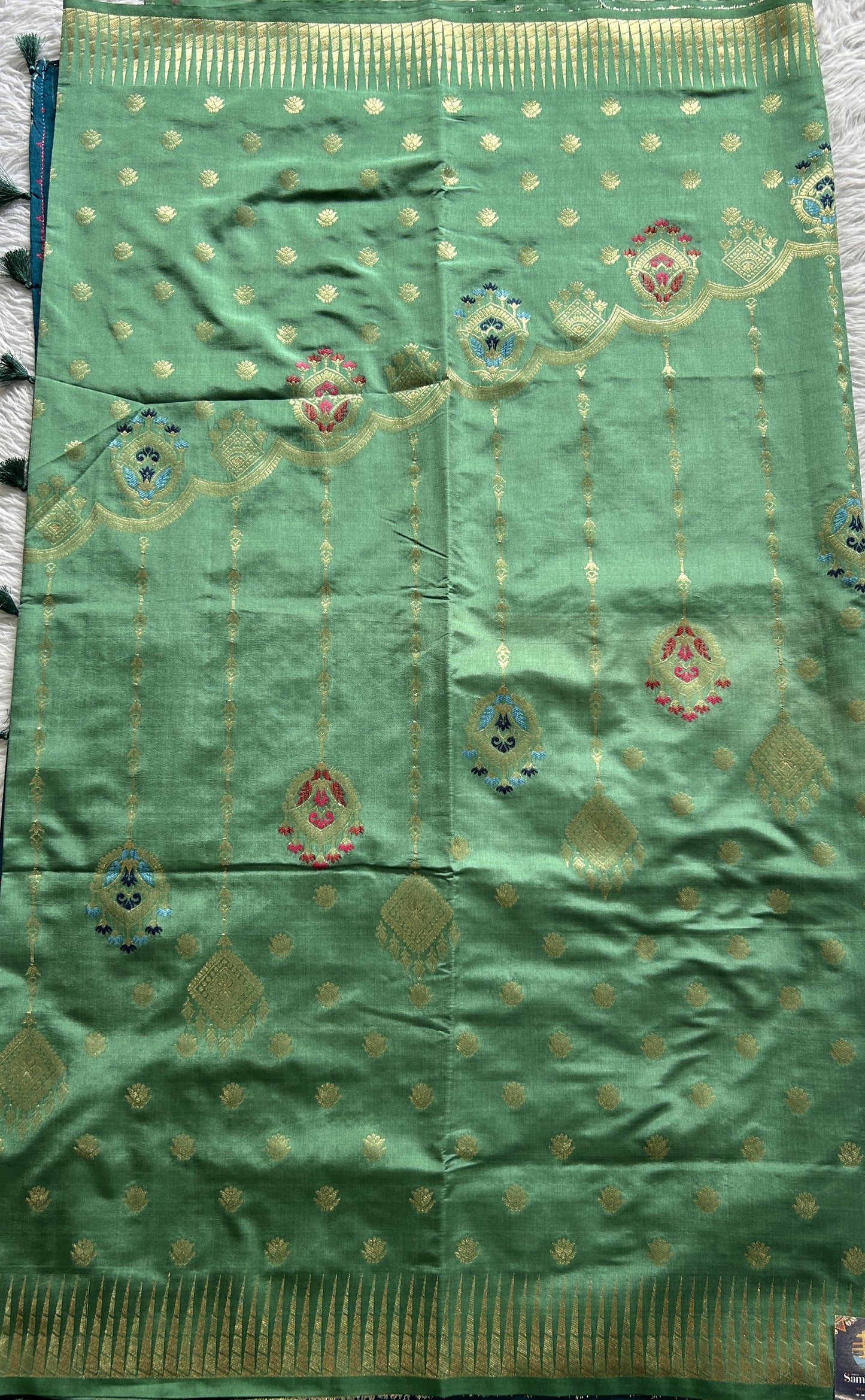 Semi Raw Silk Saree Rama Green Colored Complemented with a Zari Border. - Sampradaya Designer Studio